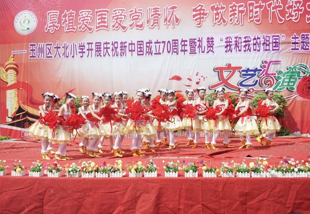 1952年,空军英雄赵宝桐对女记者一见钟情,女记者:我有三个条件